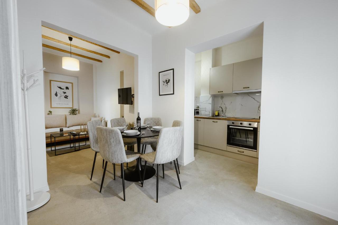 Lb Luxury Apartments Volos Buitenkant foto